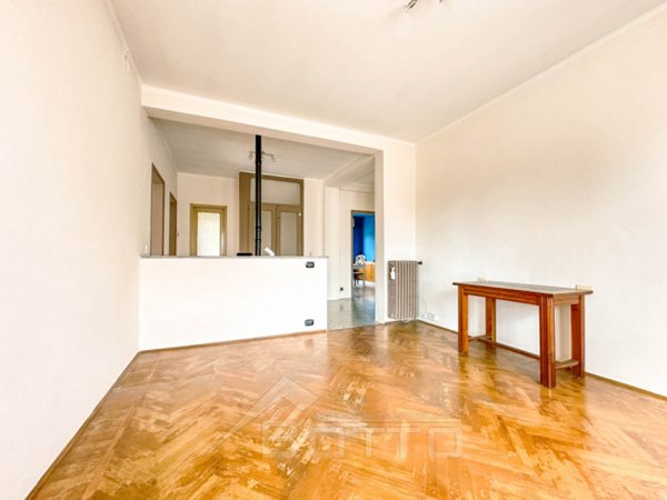 casa indipendente in vendita a Gattinara