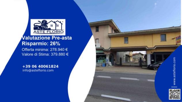 locale commerciale in vendita a Gattinara