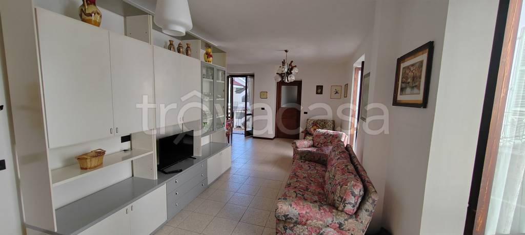appartamento in vendita a Gattinara