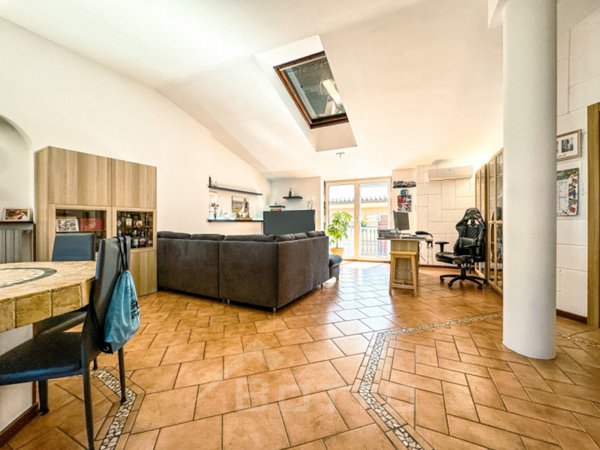 appartamento in vendita a Gattinara