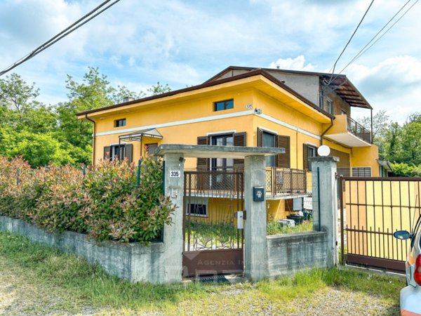 casa indipendente in vendita a Gattinara