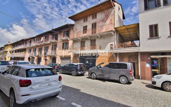 casa semindipendente in vendita a Gattinara