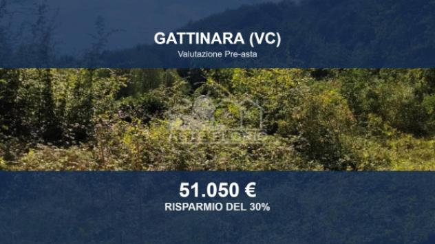casa indipendente in vendita a Gattinara