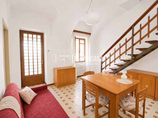 casa indipendente in vendita a Gattinara