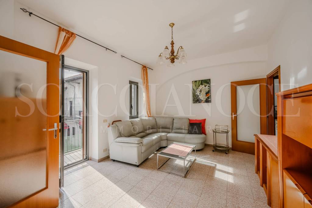 appartamento in vendita a Gattinara