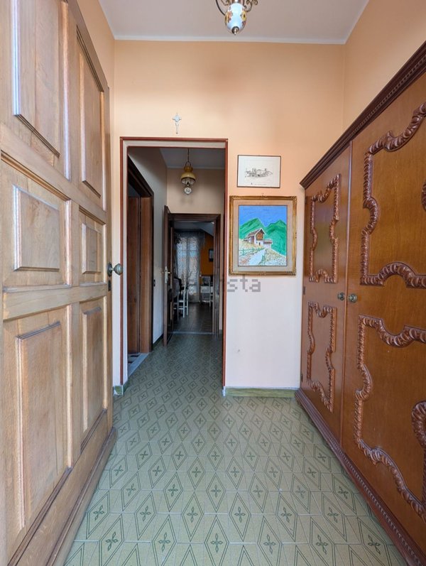 casa indipendente in vendita a Gattinara