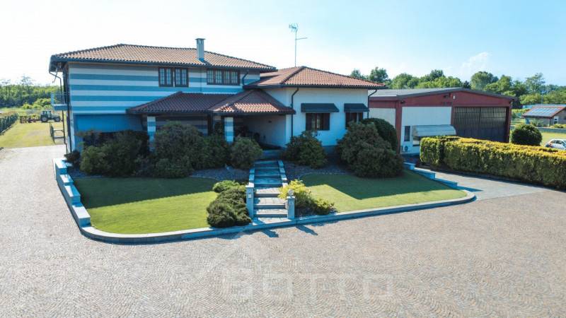 casa indipendente in vendita a Ghislarengo