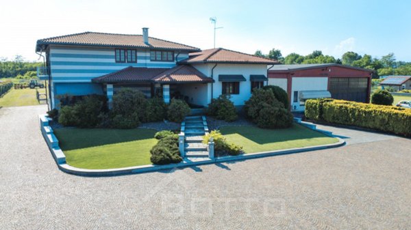 casa indipendente in vendita a Ghislarengo