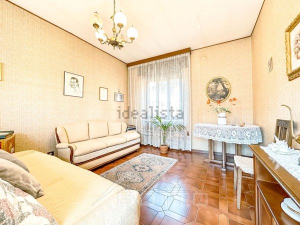 casa semindipendente in vendita a Ghislarengo