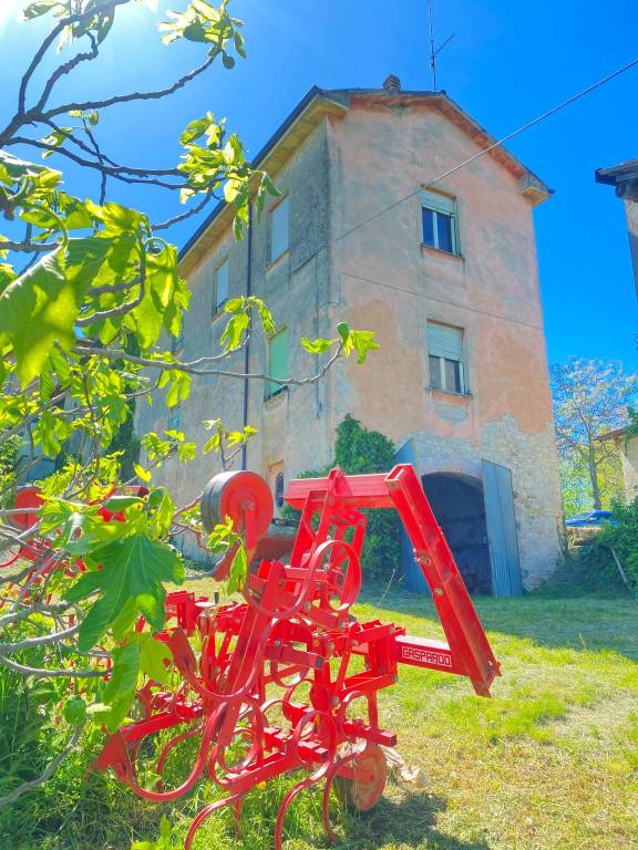 casa indipendente in vendita ad Agazzano