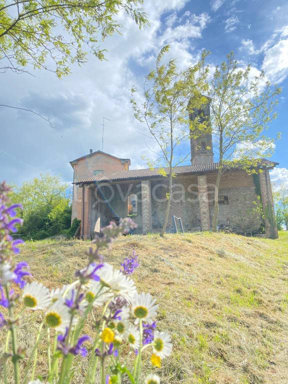 casa indipendente in vendita ad Agazzano