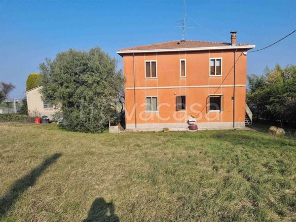 casa indipendente in vendita ad Agazzano
