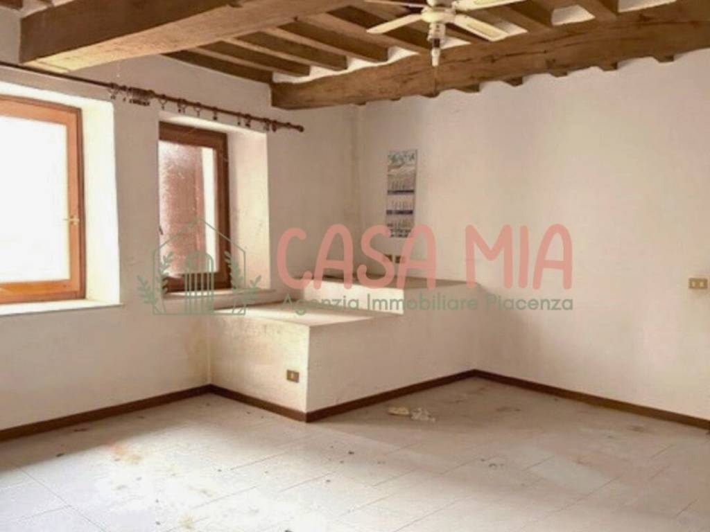 casa indipendente in vendita ad Agazzano