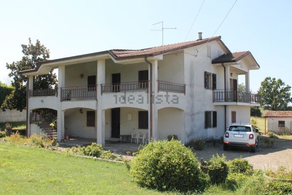 casa indipendente in vendita ad Agazzano