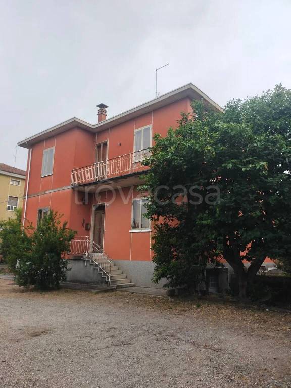 casa indipendente in vendita ad Agazzano