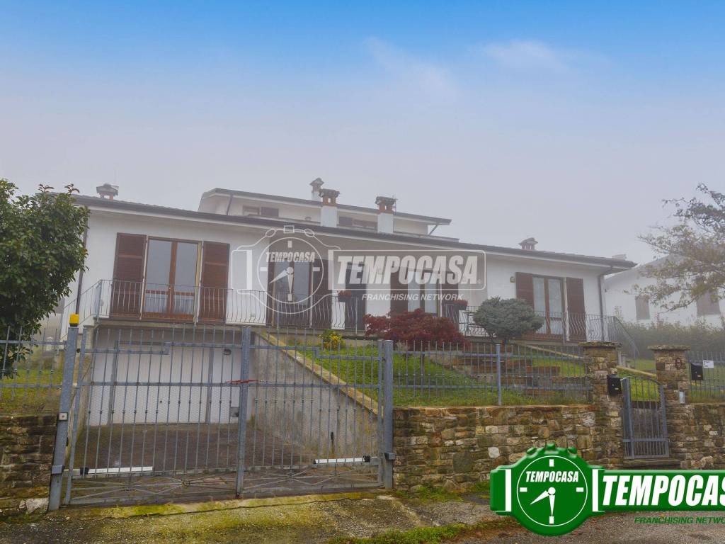 casa indipendente in vendita ad Agazzano