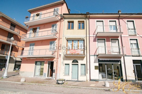 casa indipendente in vendita ad Agazzano