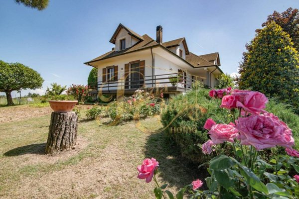 casa indipendente in vendita ad Agazzano