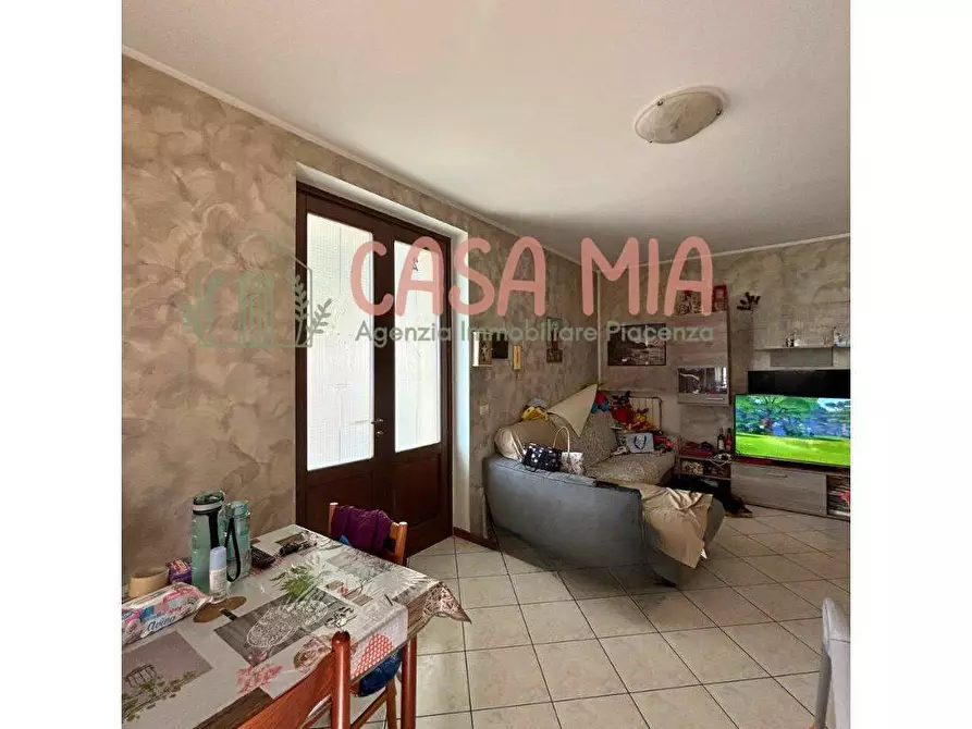 appartamento in vendita ad Agazzano