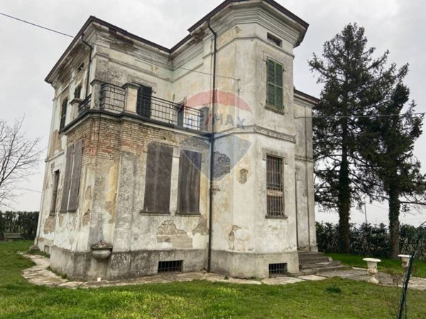 casa indipendente in vendita ad Agazzano