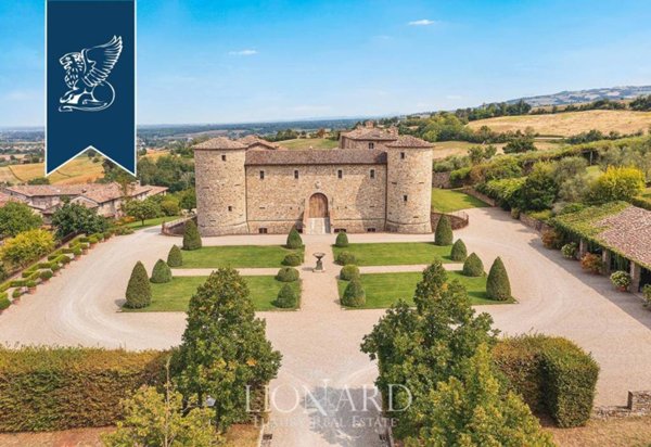 villa in vendita ad Agazzano