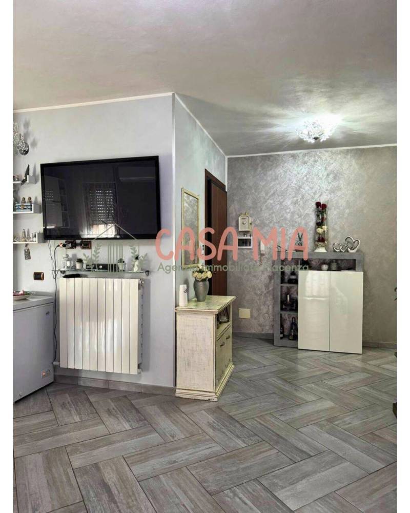 appartamento in vendita ad Agazzano