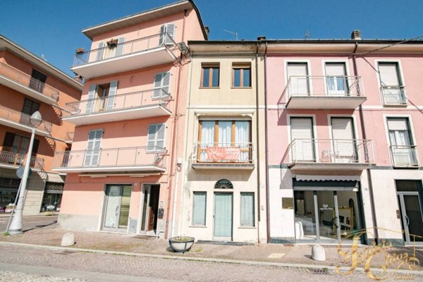 casa indipendente in vendita ad Agazzano