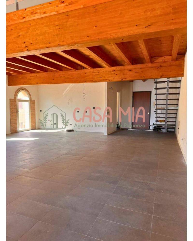 appartamento in vendita ad Agazzano