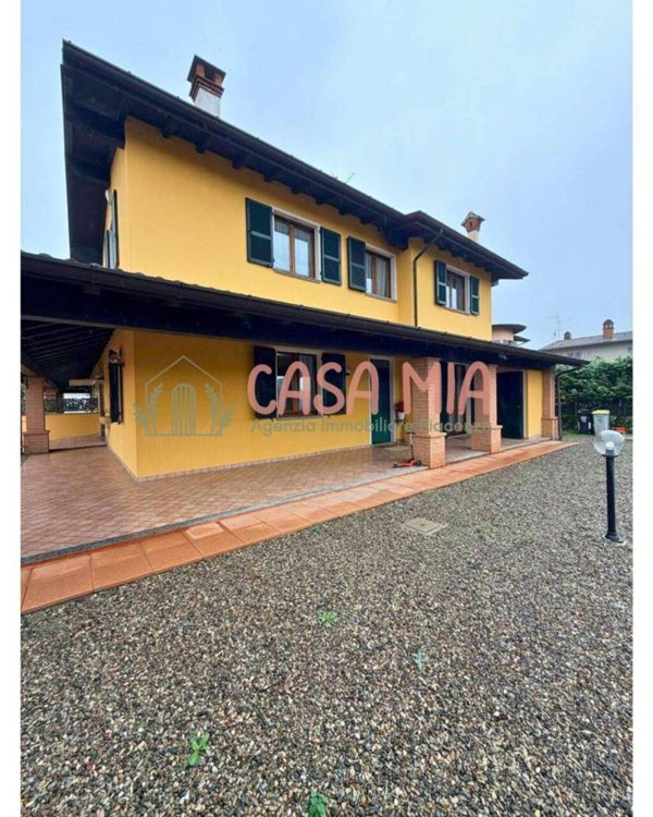 casa indipendente in vendita ad Agazzano