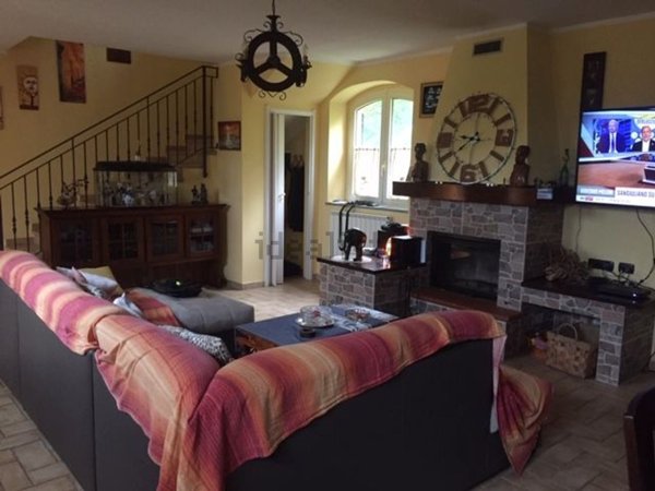 casa indipendente in vendita ad Agazzano