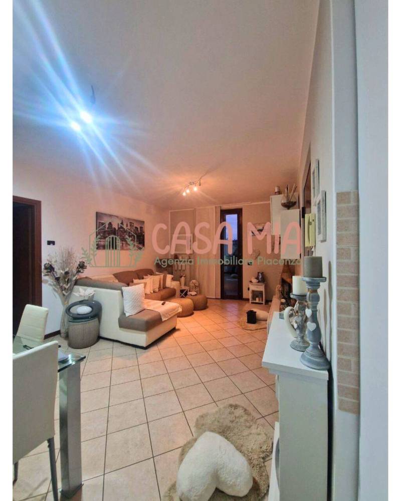 appartamento in vendita ad Agazzano