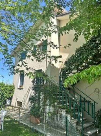 casa indipendente in vendita ad Agazzano