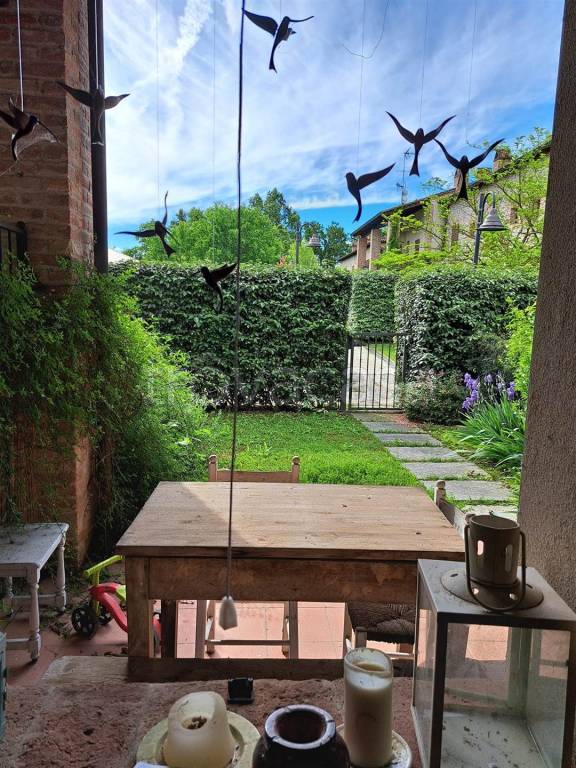 appartamento in vendita ad Agazzano in zona Bastardina