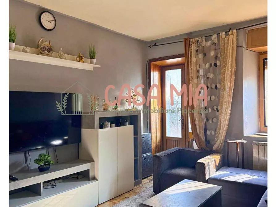 casa indipendente in vendita ad Agazzano