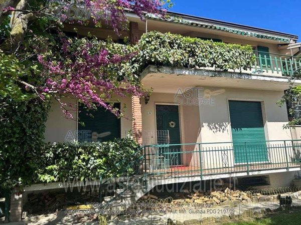 casa indipendente in vendita ad Agazzano