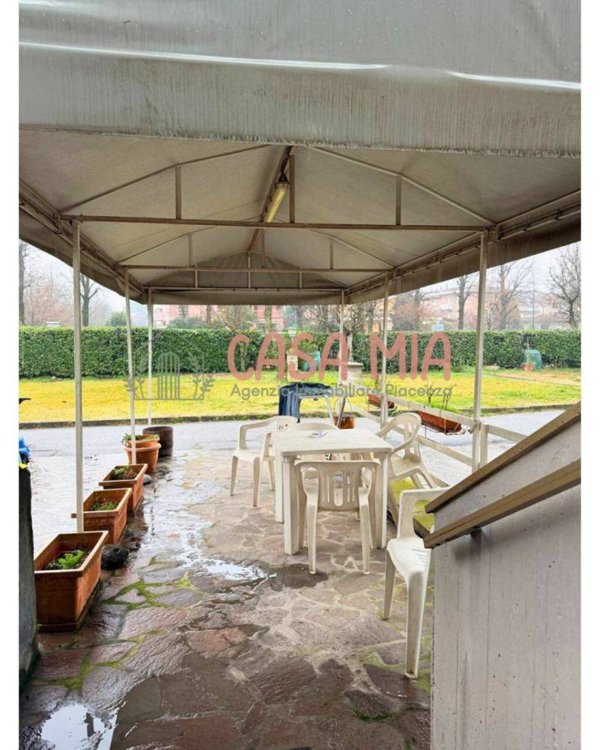 appartamento in vendita ad Agazzano