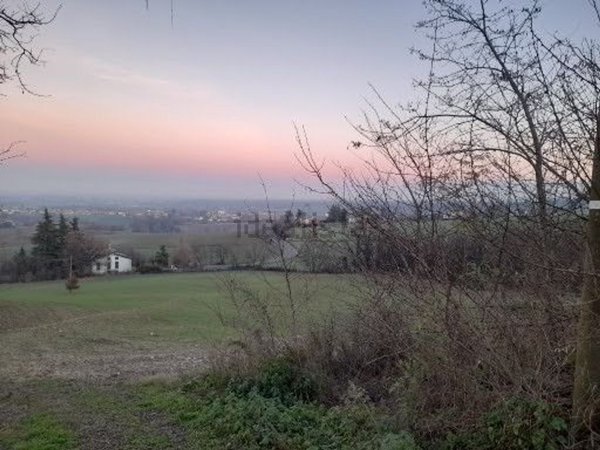 appartamento in vendita ad Agazzano