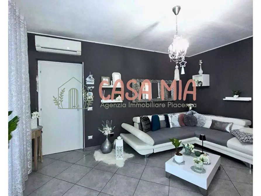 appartamento in vendita ad Agazzano