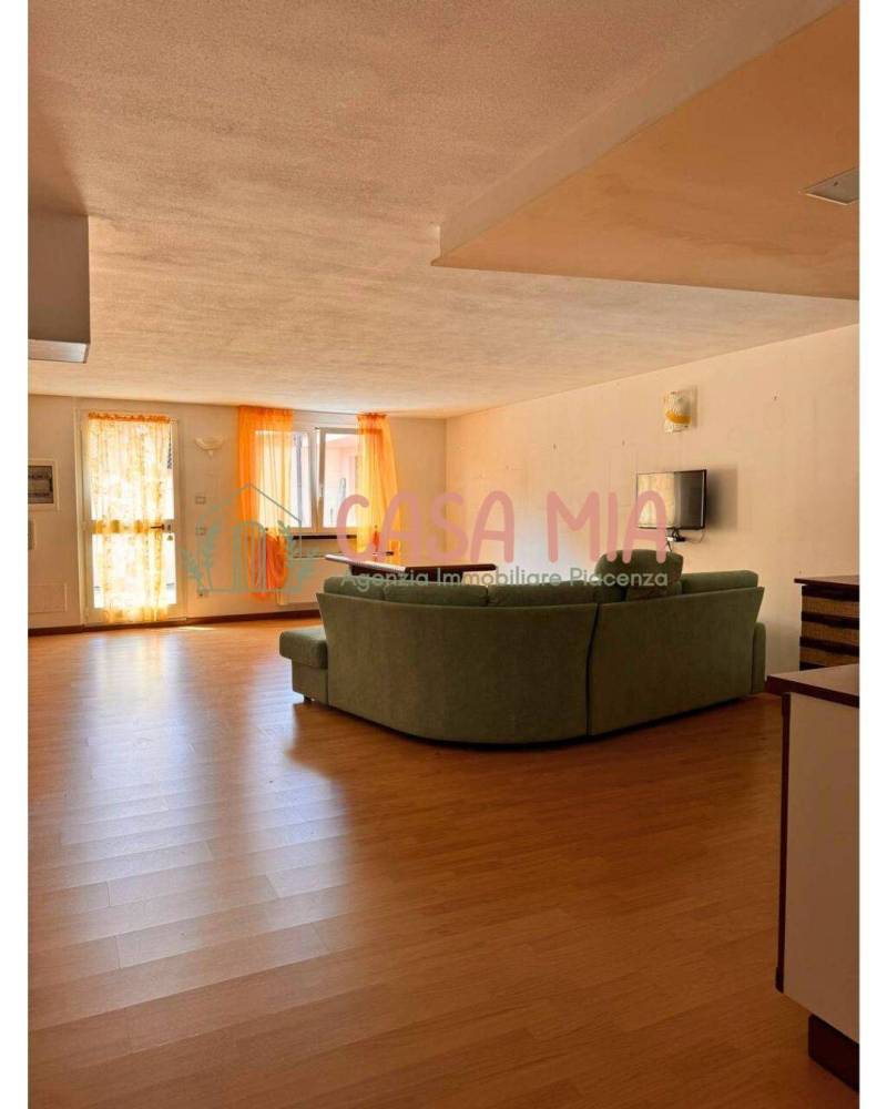 casa indipendente in vendita ad Agazzano