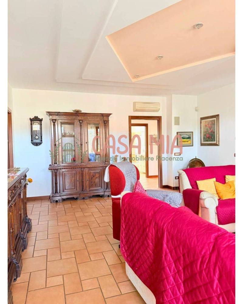 casa indipendente in vendita ad Agazzano