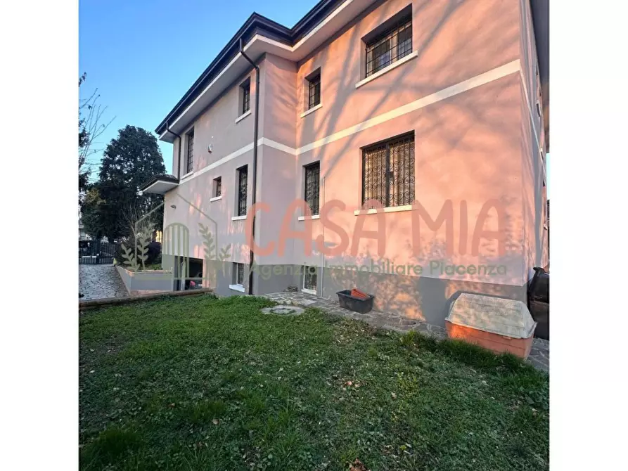 casa indipendente in vendita ad Agazzano
