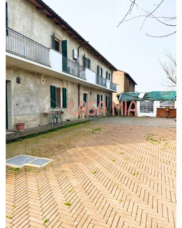 casa indipendente in vendita ad Agazzano