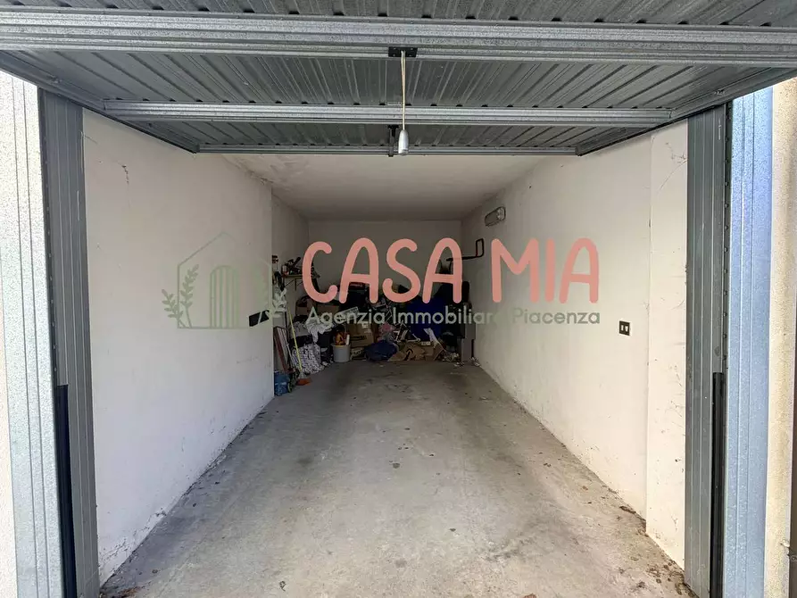 ufficio in vendita ad Agazzano