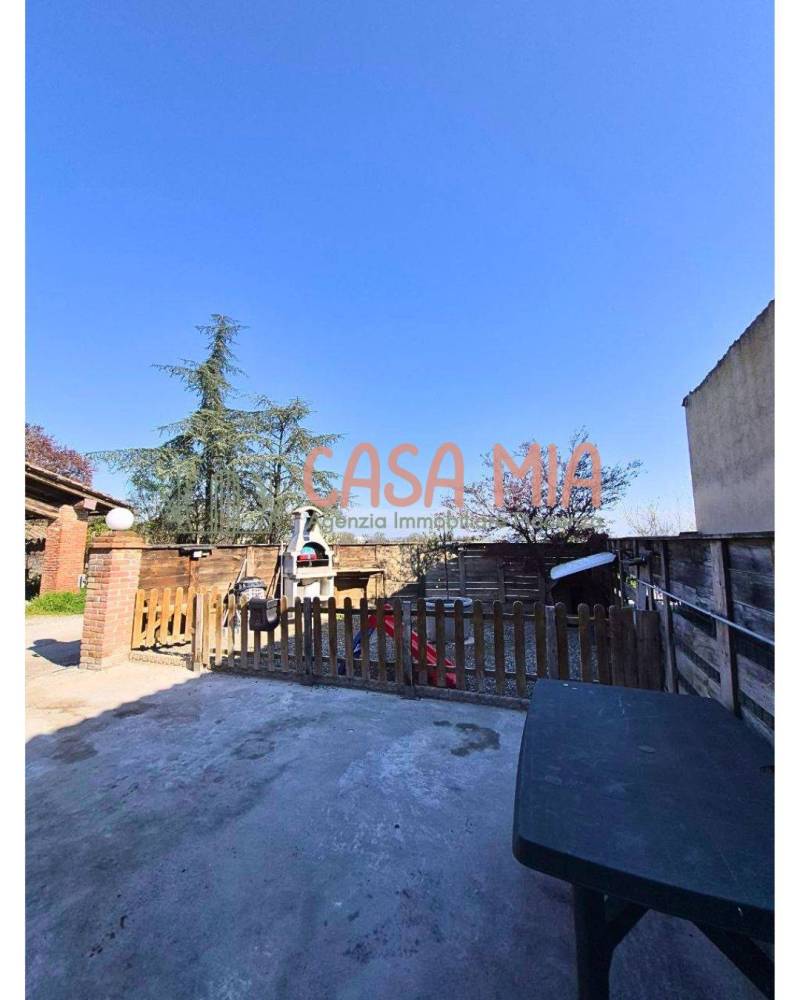 appartamento in vendita ad Agazzano