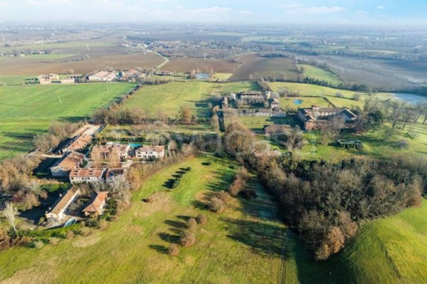 casa indipendente in vendita ad Agazzano