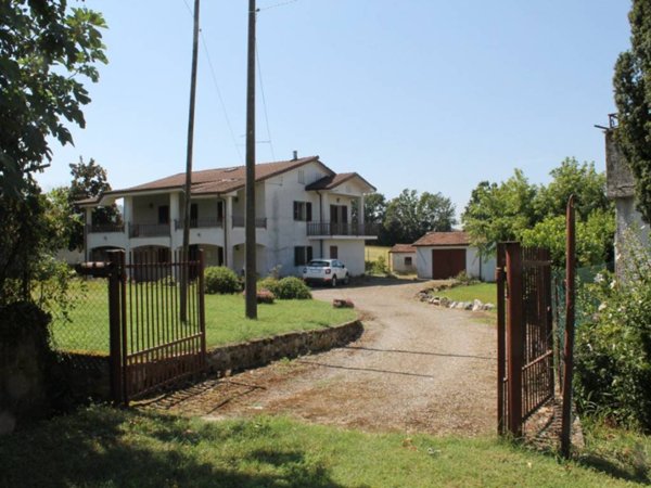casa indipendente in vendita ad Agazzano