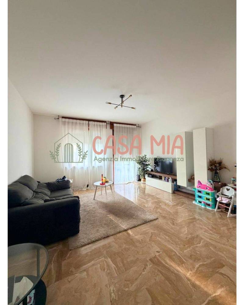 appartamento in vendita ad Agazzano