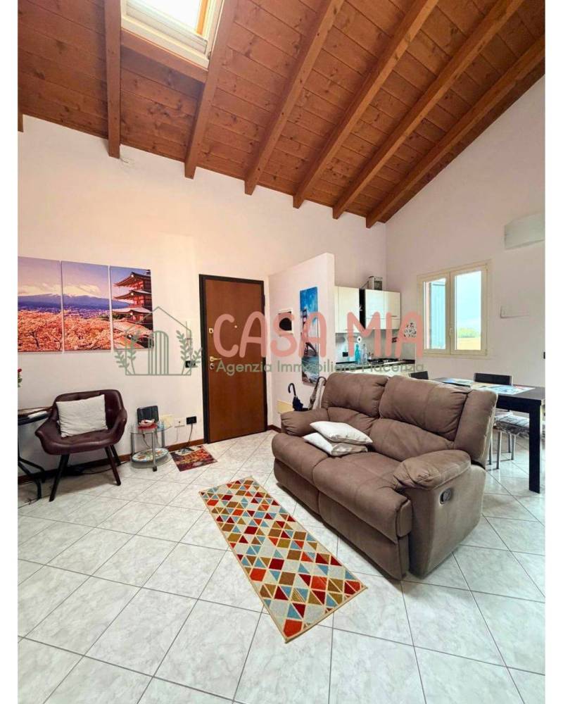 appartamento in vendita ad Agazzano