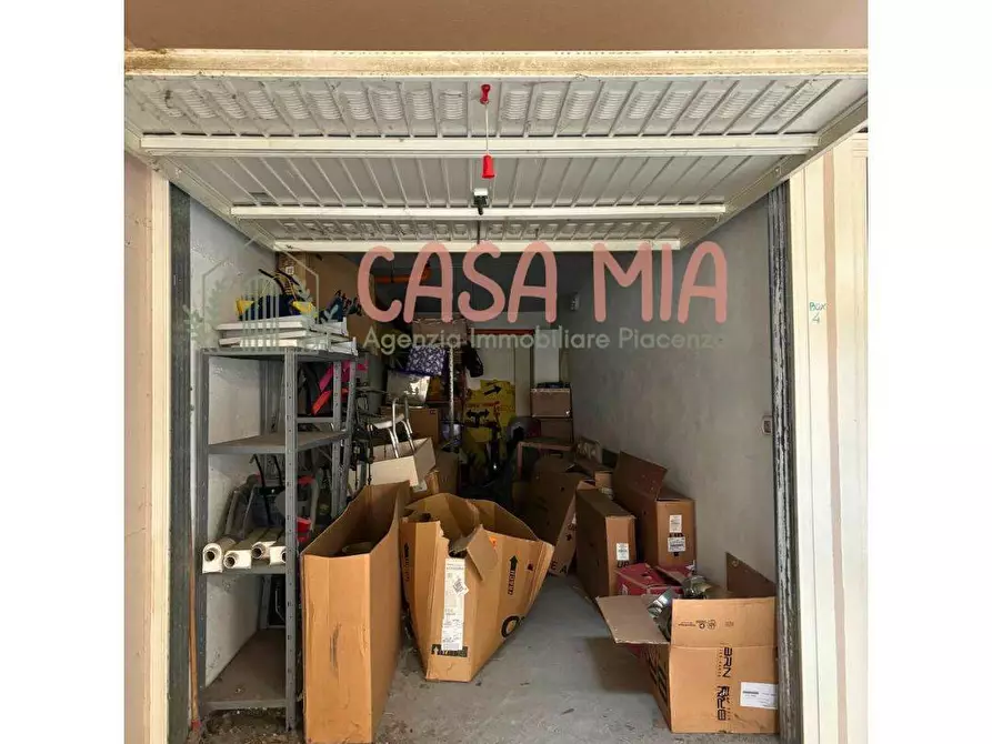 ufficio in vendita ad Agazzano