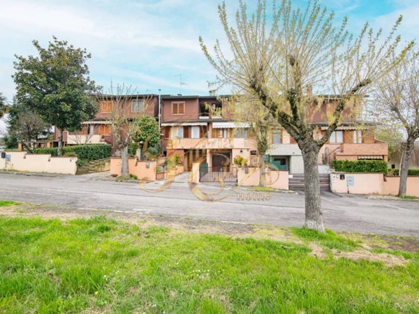 casa indipendente in vendita ad Agazzano